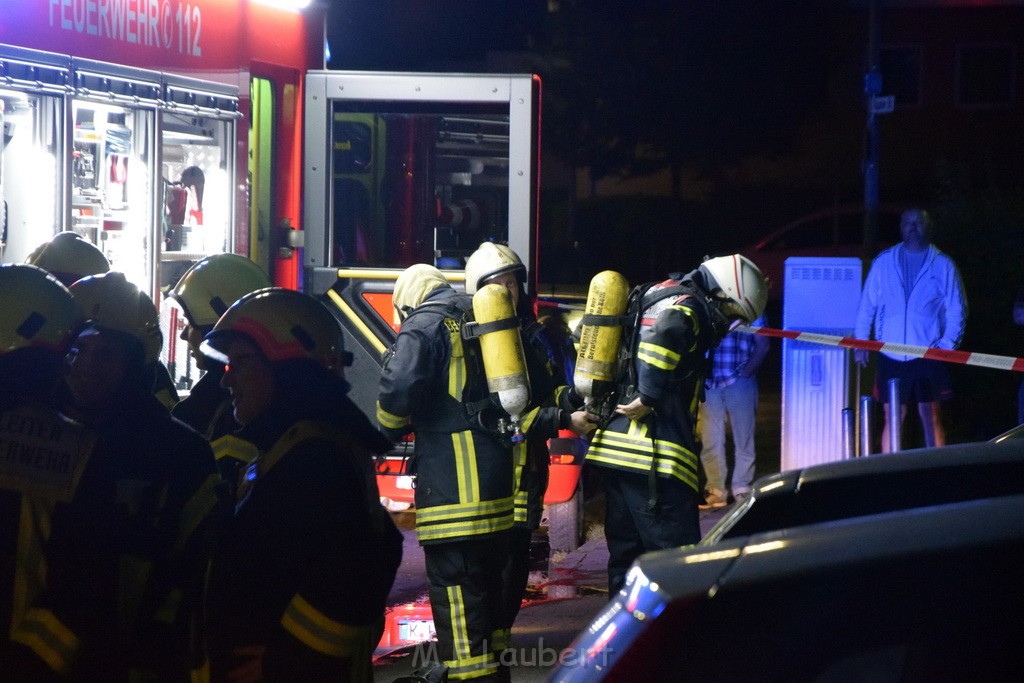 Feuer 2 Y Kellerbrand Koeln Ostheim Ruppinerstr P121.JPG - Miklos Laubert